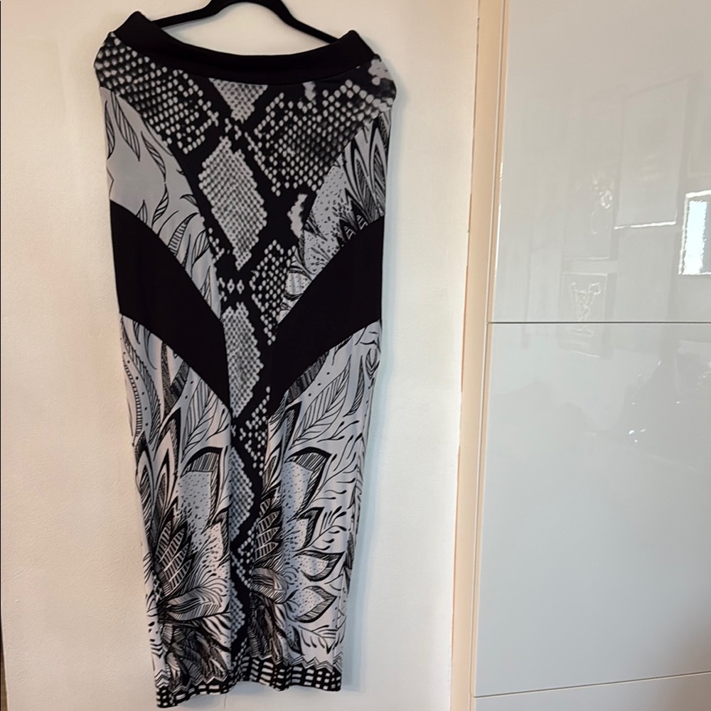 Bebe Black and White Midi Pencil Skirt Cocktail